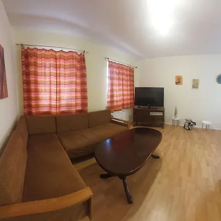 Wo Fledermaus Fliegt, Zweite Bad Segeberg